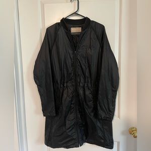Women’s Athleta rain & wind jacket - size small!